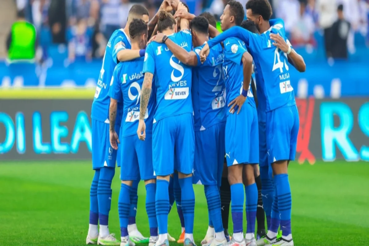 هياط الهلال يثير الجدل: تصرف غريب قبل الكلاسيكو ضد الاتحاد