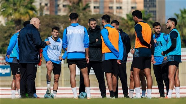 جروس يعقد جلسة مع لاعبى الزمالك قبل انطلاق المران